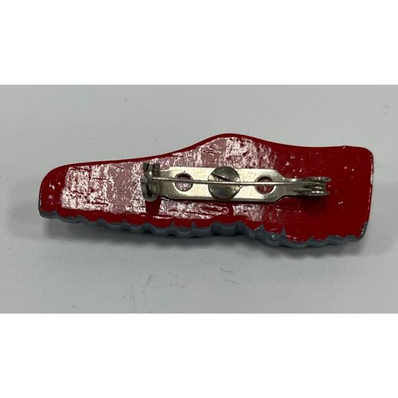 Cute 



Red and White Sneaker Pin/Brooch.  WA407 - Picture 2 of 3